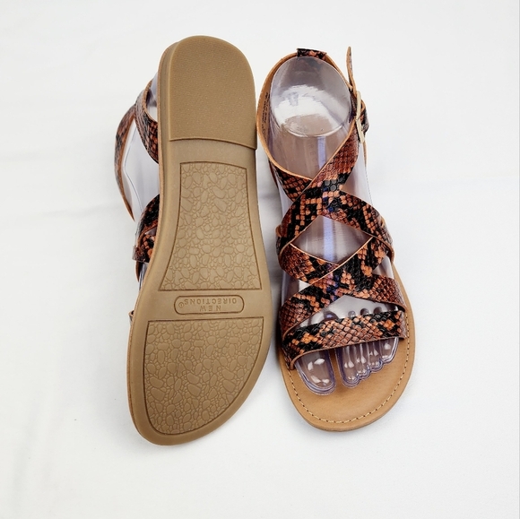 New Directions Greeway Snake Print  Strappy Sandals - Picture 8 of 9